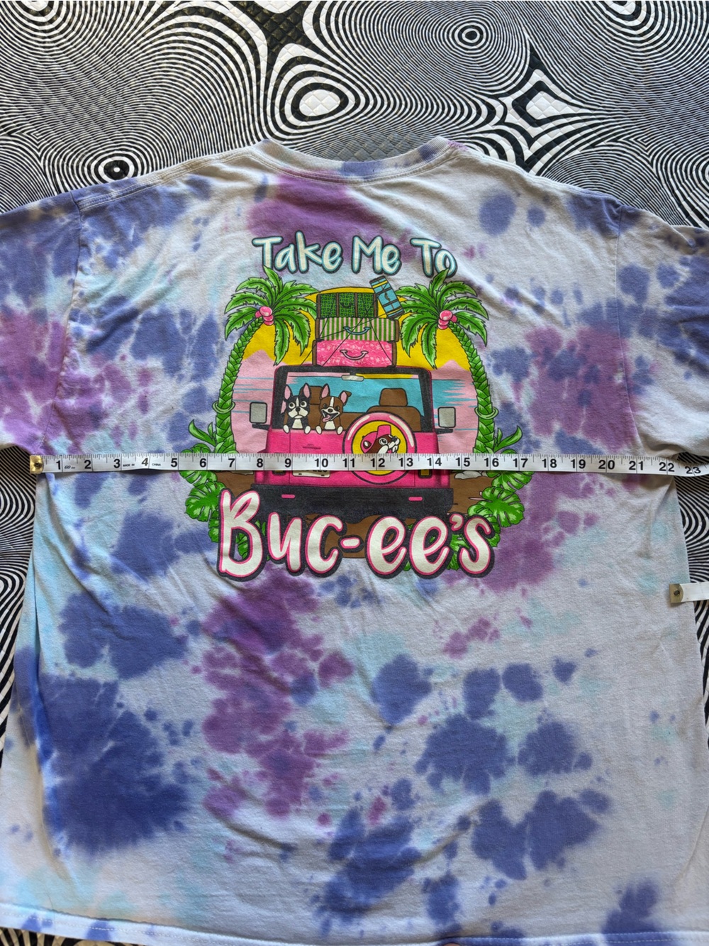 Buc-ee's Tie-Dye Short Sleeve Tee - Purple & Pink Graphic - Picture 5 of 6